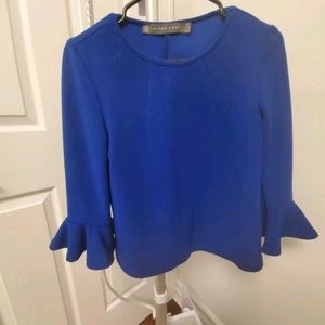 Bell sleeve blue top